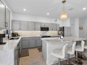 884 NW 3rd Ter, Pompano Beach FL 33060