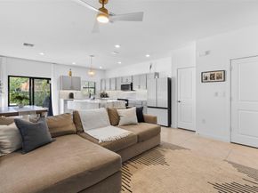 884 NW 3rd Ter, Pompano Beach FL 33060