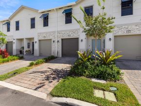 884 NW 3rd Ter, Pompano Beach FL 33060