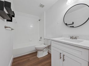 2060 Greenview Shores Boulevard 323, Wellington FL 33414