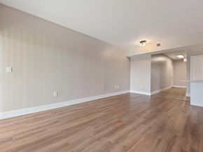 2060 Greenview Shores Boulevard 323, Wellington FL 33414
