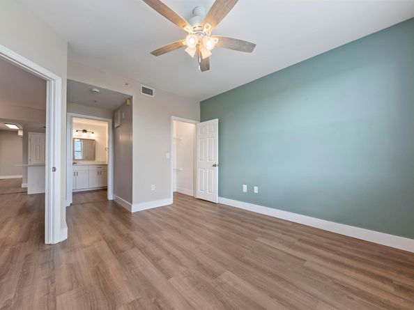 2060 Greenview Shores Boulevard 323, Wellington FL 33414