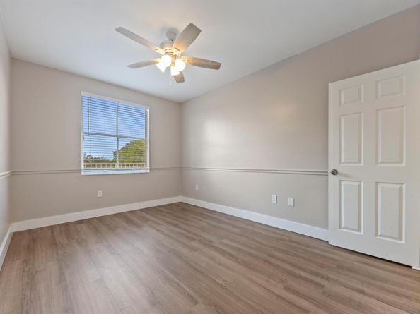 2060 Greenview Shores Boulevard 323, Wellington FL 33414