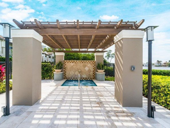 3594 S Ocean Boulevard 205, Highland Beach FL 33487