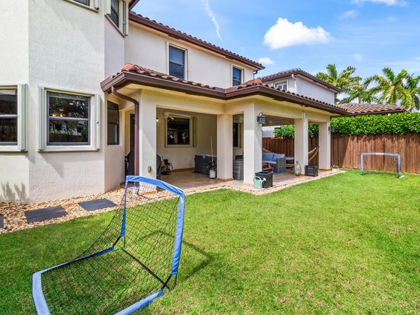 11823 SW 151st Place, Miami FL 33196