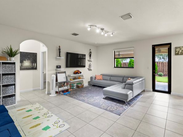 11823 SW 151st Place, Miami FL 33196