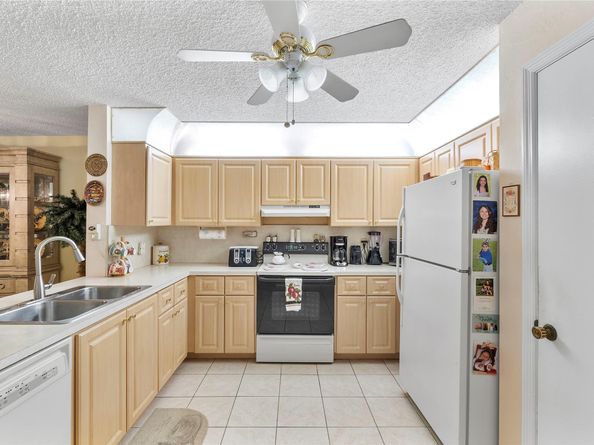 3013 NW 103rd Ln, Coral Springs FL 33065