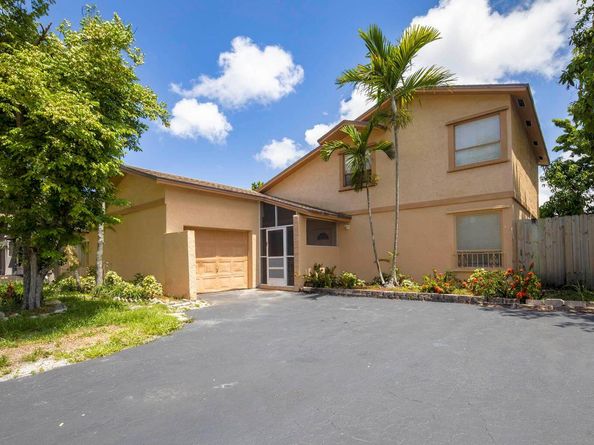 3896 NW 2nd Court, Deerfield Beach FL 33442