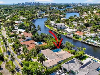 2541 Middle River Drive