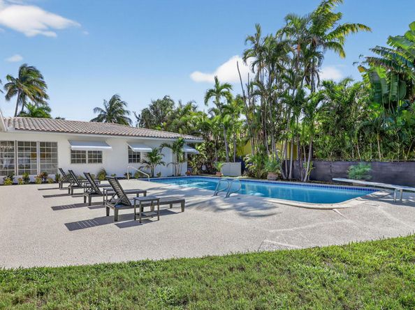 2541 Middle River Drive, Fort Lauderdale FL 33305