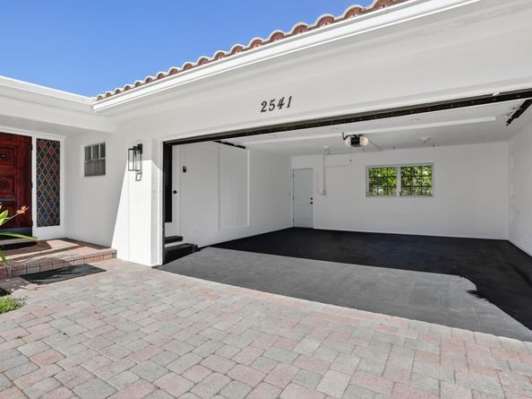 2541 Middle River Drive, Fort Lauderdale FL 33305