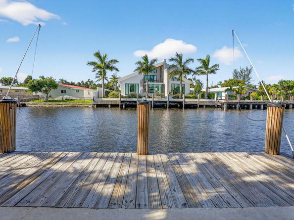 2541 Middle River Drive, Fort Lauderdale FL 33305