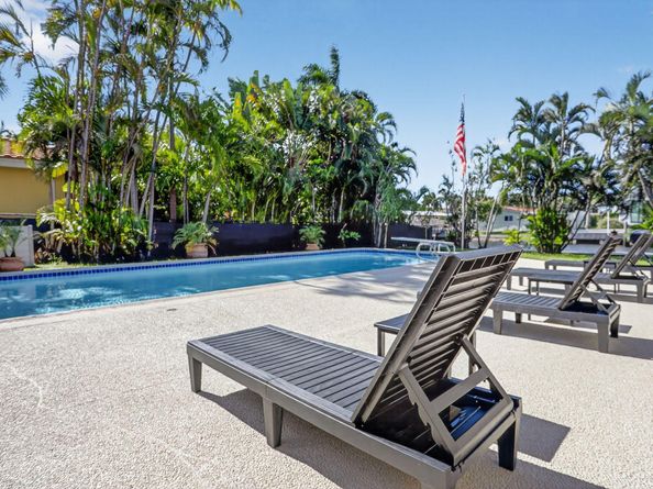 2541 Middle River Drive, Fort Lauderdale FL 33305