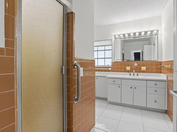 2541 Middle River Drive, Fort Lauderdale FL 33305