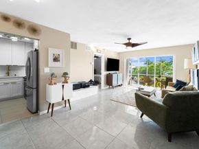3000 NE 16th Ave 312, Oakland Park FL 33334
