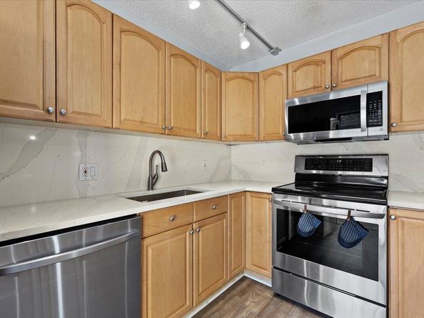 625 6th Terrace, Palm Beach Gardens FL 33418