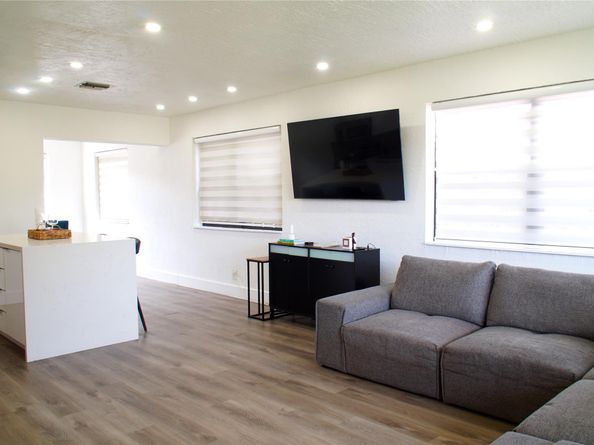 521 NW 20th Ave, Fort Lauderdale FL 33311