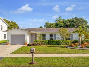 140 SW 126th Ave, Plantation FL 33325