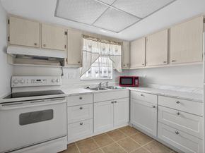 2833 Crosley Drive W C, West Palm Beach FL 33415