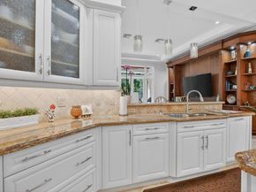 33 SE Olive Way, Boca Raton FL 33432