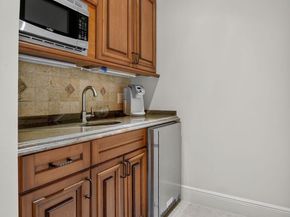 33 SE Olive Way, Boca Raton FL 33432