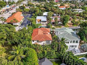 33 SE Olive Way, Boca Raton FL 33432