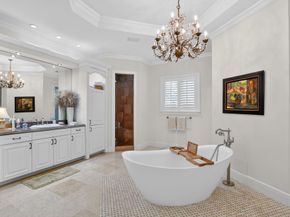 33 SE Olive Way, Boca Raton FL 33432