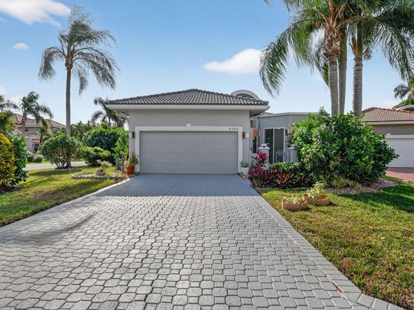 6584 Hampton Cir, Boca Raton FL 33496