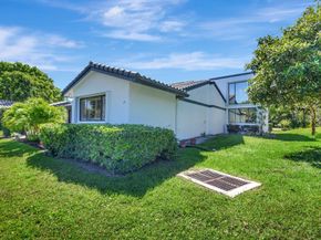 79 Hampshire Lane, Boynton Beach FL 33436