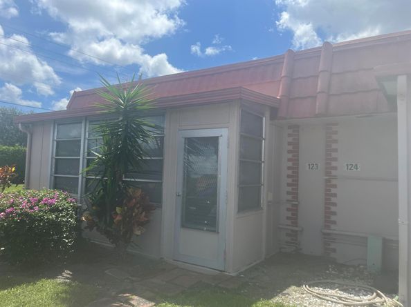 123 Seville E, Delray Beach FL 33446