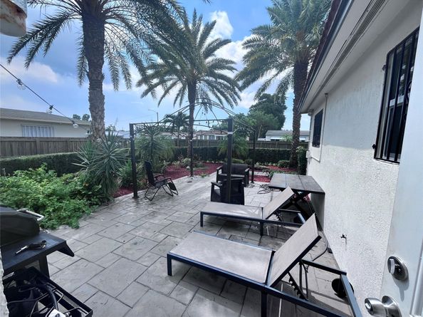 1425 S 25th Ave, Hollywood FL 33020