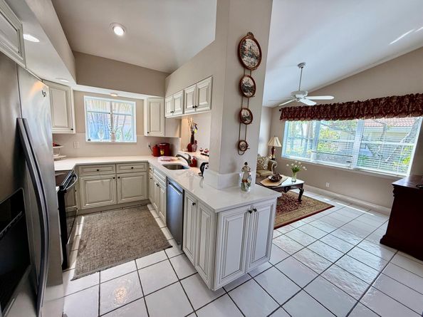 10890 Ladera Lane A, Boca Raton FL 33498