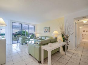 7100 Radice Ct 302, Lauderhill FL 33319