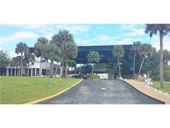 7100 Radice Ct 302, Lauderhill FL 33319