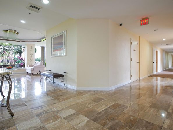 7100 Radice Ct 302, Lauderhill FL 33319