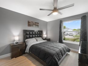 910 SW 99th Ave, Pembroke Pines FL 33025