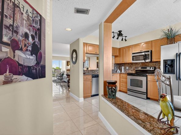 14460 Strathmore Lane 605, Delray Beach FL 33446