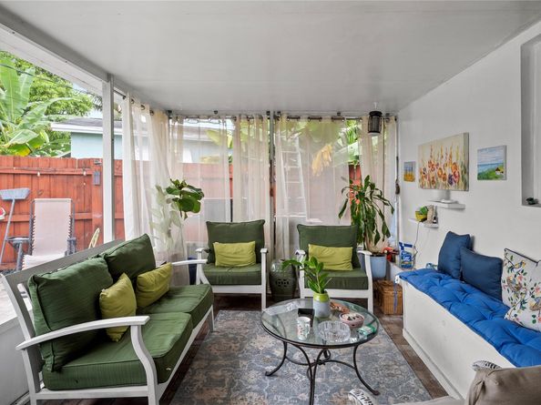 6322 Royal Palm Blvd, Margate FL 33063