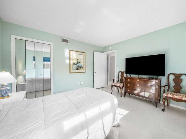 145 Atlantis 201 Boulevard 201, Atlantis FL 33462