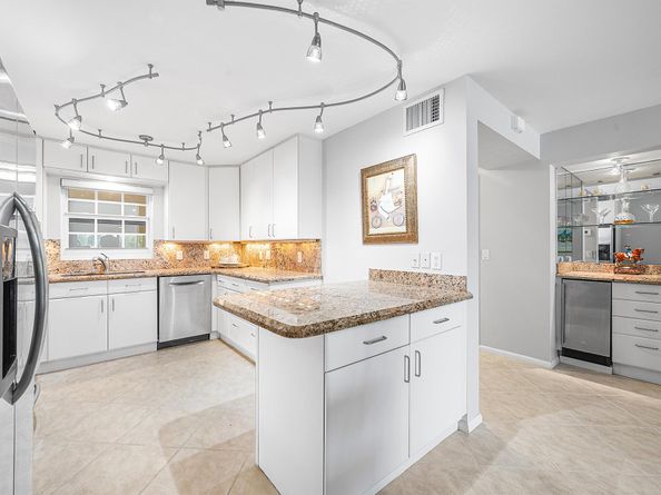 145 Atlantis 201 Boulevard 201, Atlantis FL 33462
