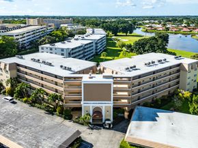 145 Atlantis 201 Boulevard 201, Atlantis FL 33462
