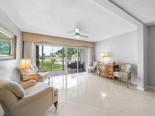 145 Atlantis 201 Boulevard 201, Atlantis FL 33462