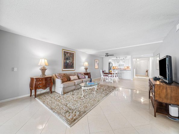 145 Atlantis 201 Boulevard 201, Atlantis FL 33462