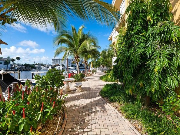 815 Middle River Dr 205, Fort Lauderdale FL 33304