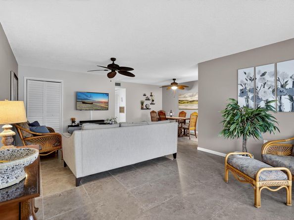 242 High Point Court W B, Delray Beach FL 33445