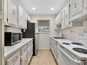 242 High Point Court W B, Delray Beach FL 33445