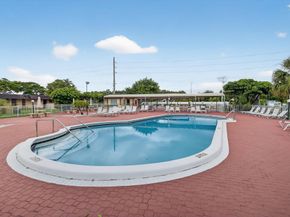 3051 NW 46th Ave 405, Lauderdale Lakes FL 33313