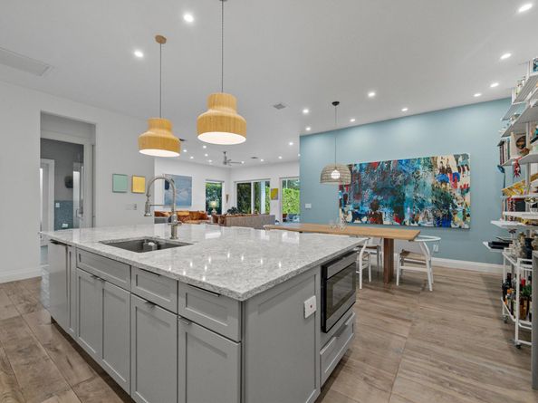 2940 Twin Oaks Way, Wellington FL 33414