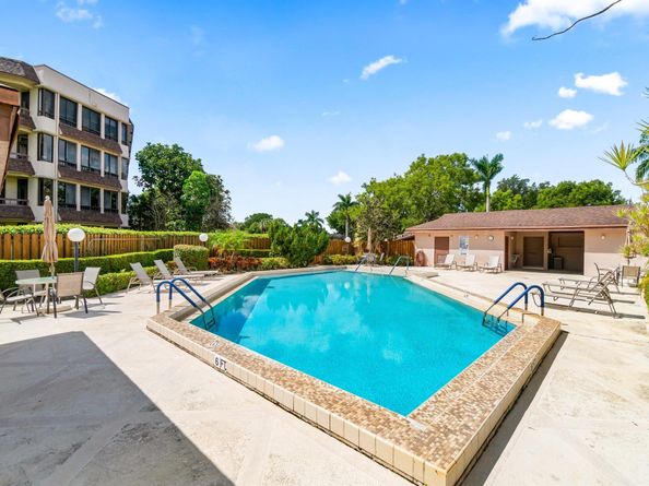 4670 Fountains Drive S, Lake Worth FL 33467