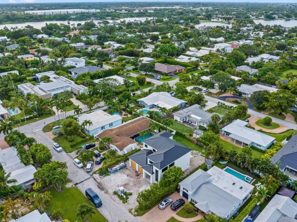 101 NW 17th Street, Delray Beach FL 33444